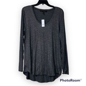 WHITE HOUSE BLACK MARKET medium heather asphalt w/gunmetal shine long sleeve tee